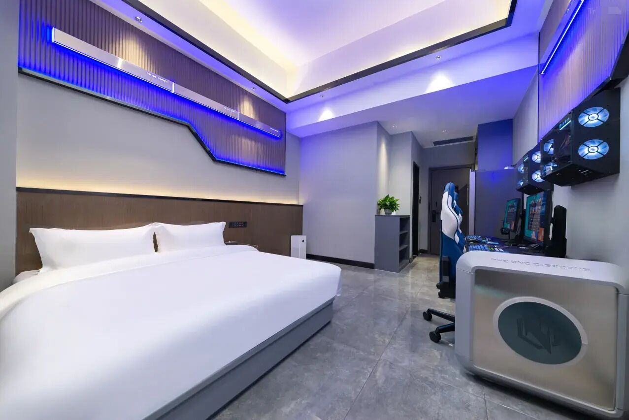 غرفة مزدوجة بتجهيزات أساسية - منظر للمدينة