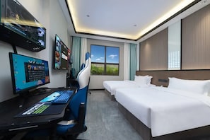 Basic Twin Room, City View | In-room safe, blackout drapes, iron/ironing board, free WiFi - boyueyidianjingjiudian (Dongguan)