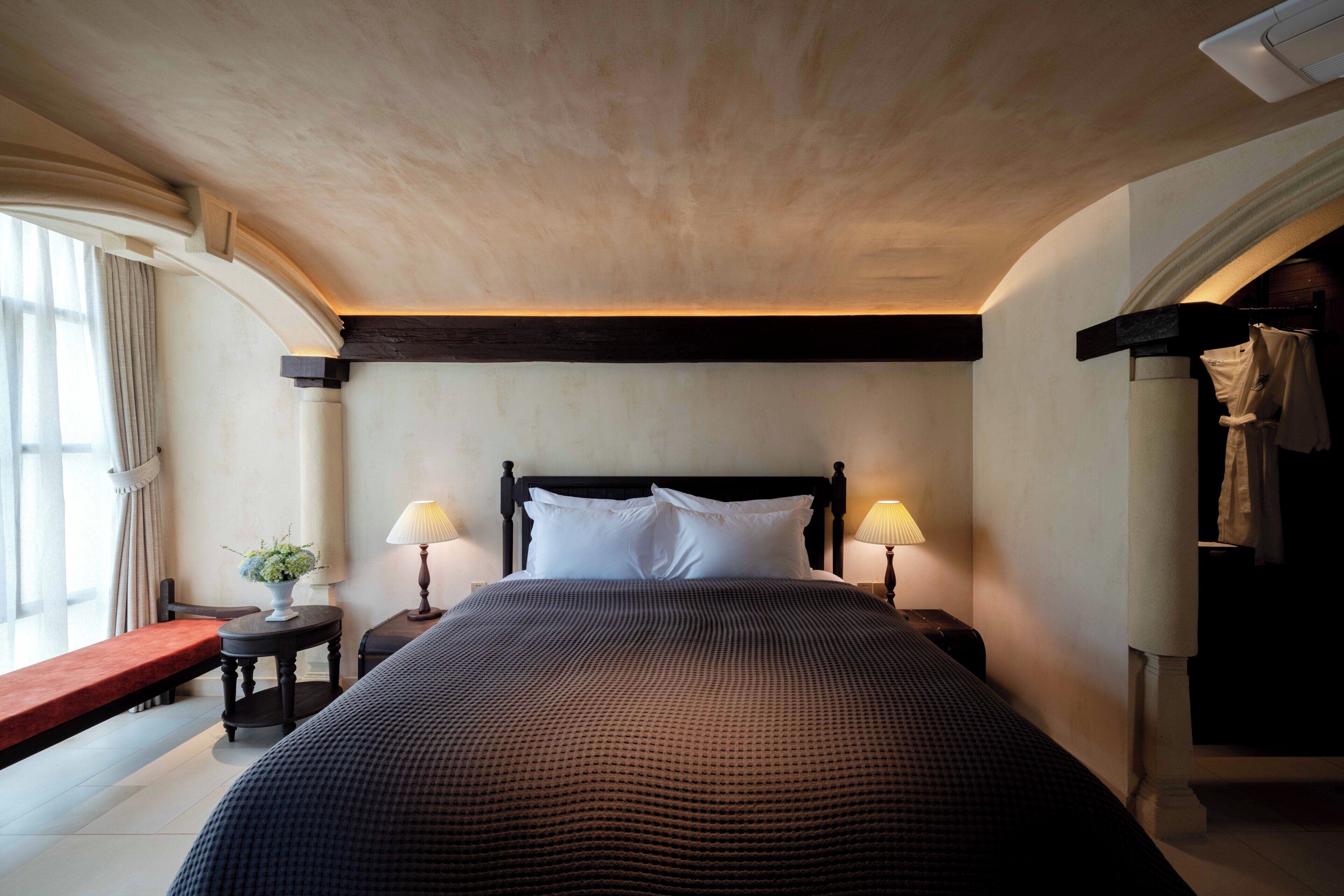 Highland Explorer Room | Premium bedding, down comforters, memory foam beds, minibar