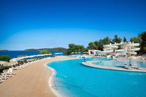Pool - Holiday apartment with pool (Rovinj)
