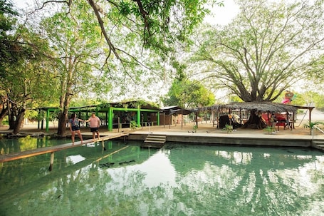 Pool. Hospedaje ojo de agua