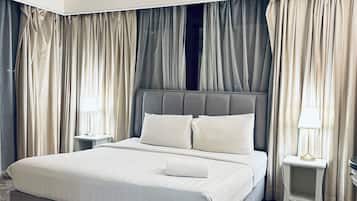 Basic Apartment, City View