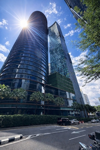 Sky Suites KLCC By Easy Trip