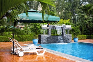 Piscine extérieure