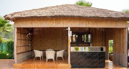 Alaya Stays Aurea 4 BHK Farm With Pool