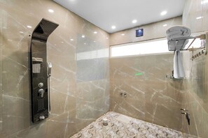 Luxury Villa | Bathroom - Alaya Stays Aurea 4 BHK Farm With Pool (Noida)