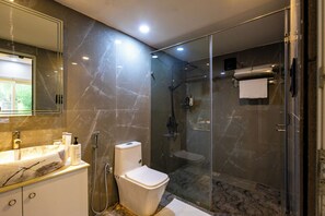 Luxury-Villa | Badezimmer