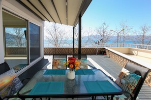 Family Apartment, Multiple Bedrooms, Sea Facing (Beach Front Terace) | Outdoor dining - Beach Front Terace (Qendër Vlorë)