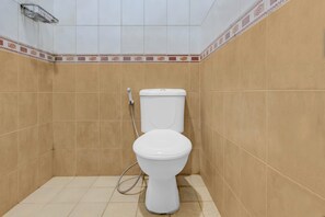 Kamar Double Standar | Kamar mandi