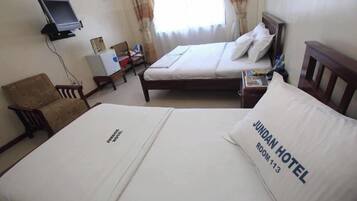 Deluxe Twin Room | Free WiFi, bed sheets