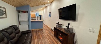 Serenity Adventures - Sunnyside Bunkhouse