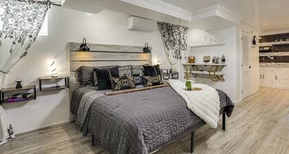 Oasis Hideaway Apt w/ Rainforest Shower!