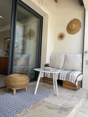Terrace/patio - Seaside house with pool (Saint-Cyr-sur-Mer)