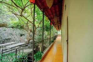 Terrace/patio - Ali Garden Homestay Trang An (Hoa Lu)