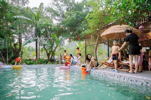 Outdoor pool - Ali Garden Homestay Trang An (Hoa Lu)