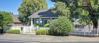 Remodeled Historic Folsom Craftsman House - Pool - Walk to Sutter St