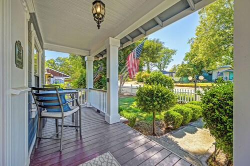 Remodeled Historic Folsom Craftsman House - Pool - Walk to Sutter St