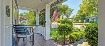 Remodeled Historic Folsom Craftsman House - Pool - Walk to Sutter St