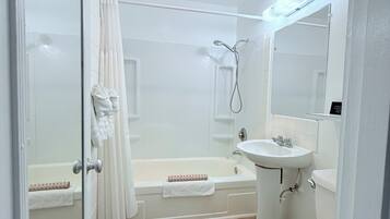 Double Room | Bathroom