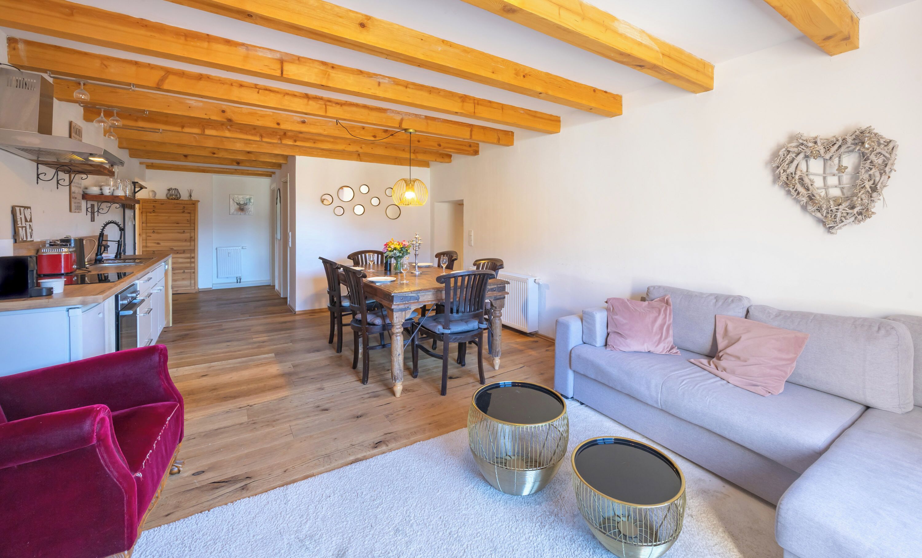 GM-Stays: Wellness Apt - Private Sauna und Garten , Reinigungsgebühr : 115 Euro | Living area