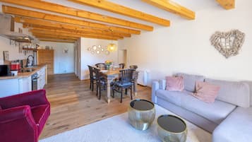 GM-Stays: Wellness Apt - Private Sauna und Garten , Reinigungsgebühr : 115 Euro | Living area