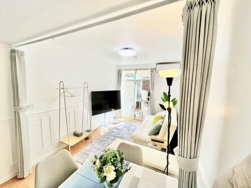 Ikebukuro 1 stop｜Entire Private House｜ 3BR for 8 ｜ 7min walk｜Convenience store 3min