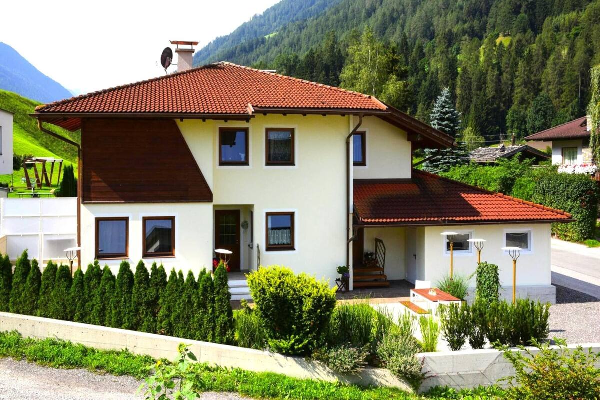 Classic Apartment, 2 Bedrooms | Exterior