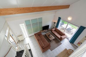 Comfort Villa, 3 Bedrooms | Living area - Villa in Julianadorp Near Sandy Beach (Julianadorp)
