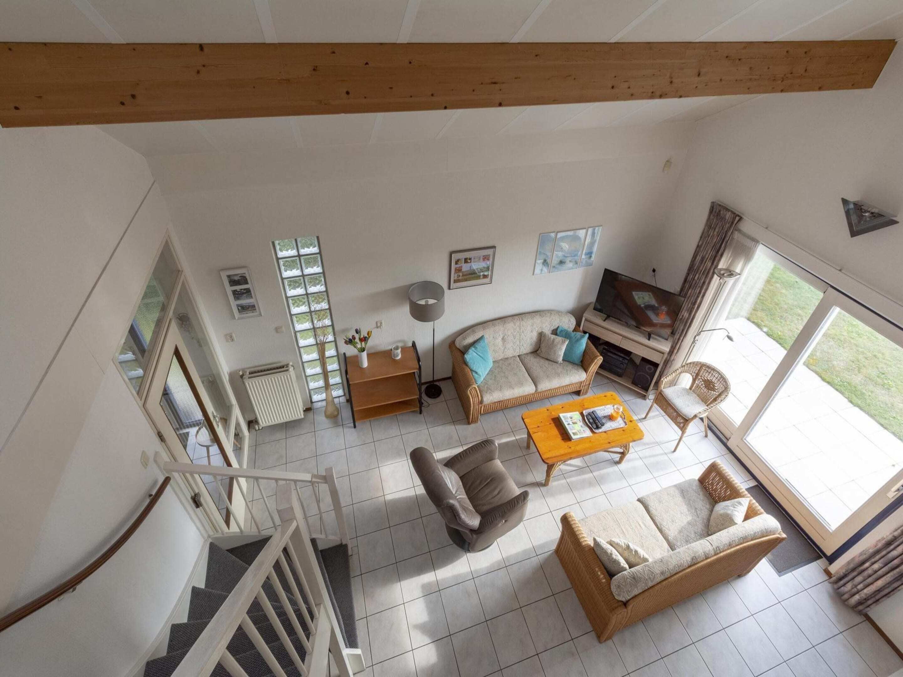 Classic Villa, 4 Bedrooms | Living room