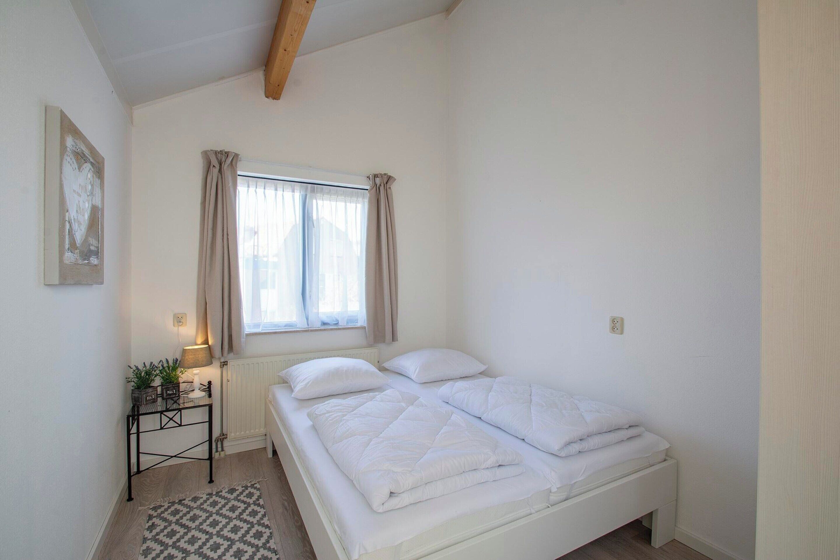7 bedrooms, individually furnished