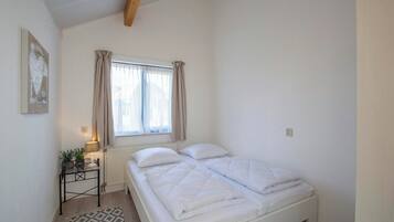 7 bedrooms, individually furnished