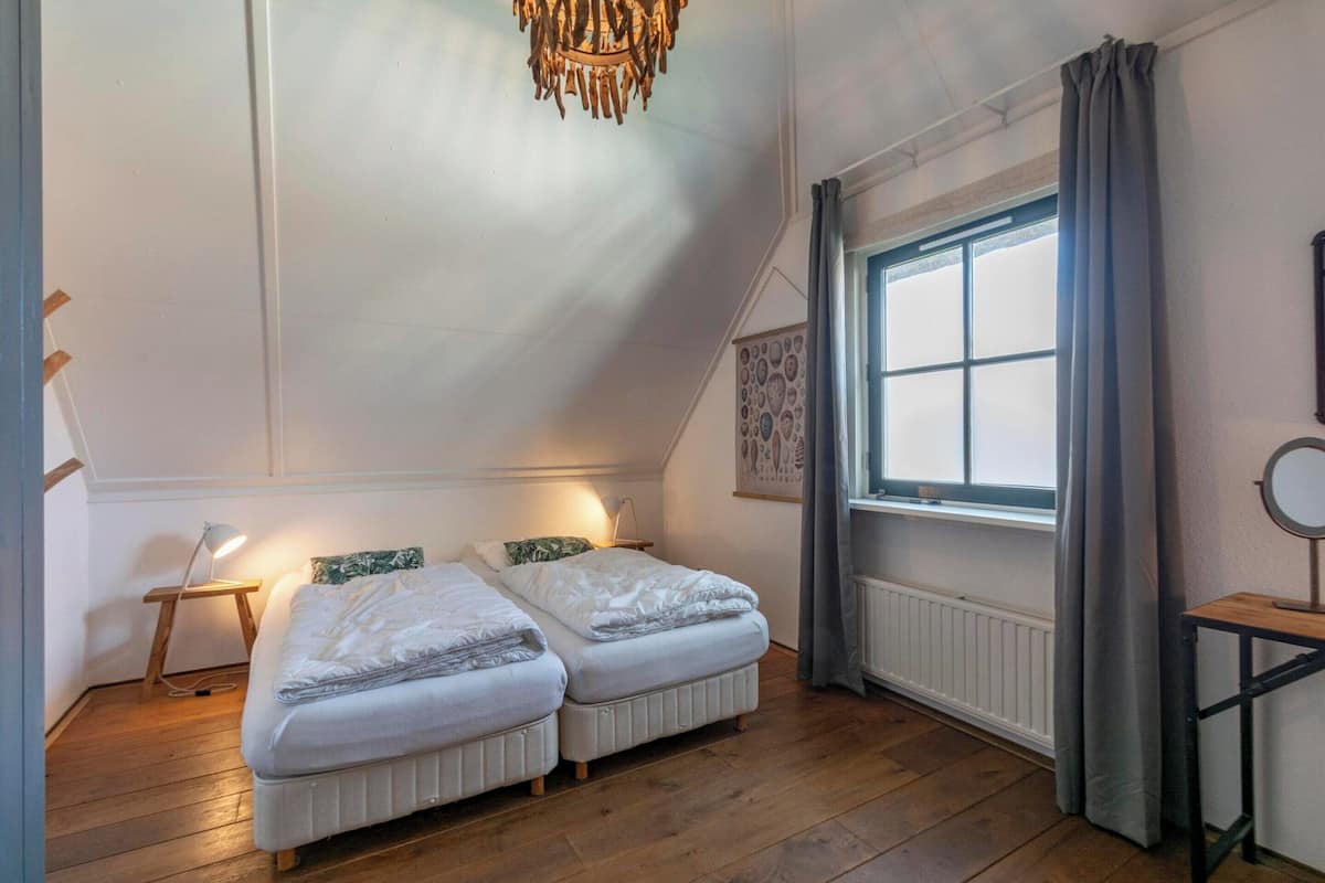 Nhà phong cách cổ điển, 3 phòng ngủ