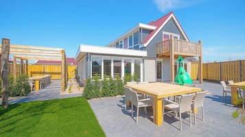 Klassiek huis, meerdere slaapkamers | Exterieur