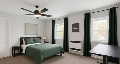 Beautiful Studio apartment with AC, Riverside in delightful Bay City!