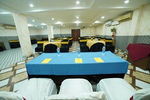 Meeting facility - Hotel V Platina  (Bhubaneshwar)