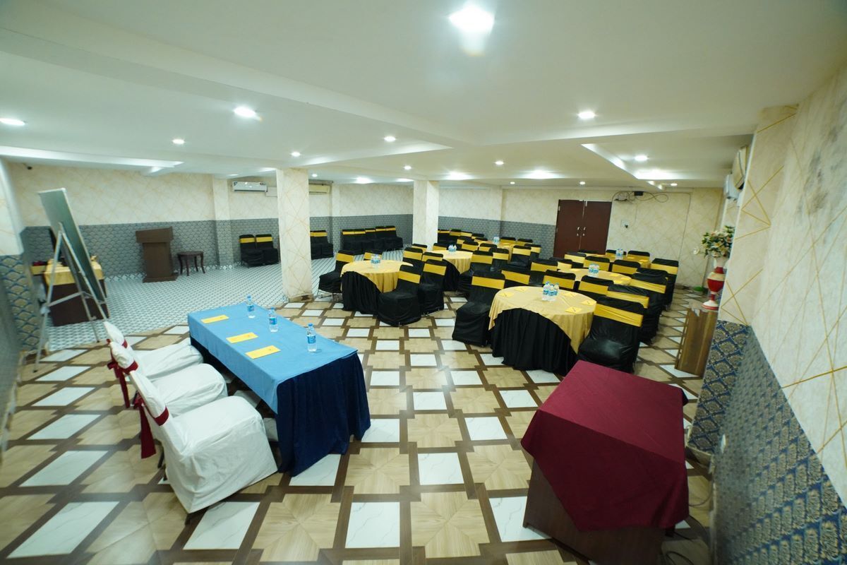 Banquet hall
