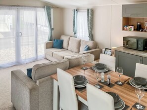 Dining - 2 bedroom accommodation in Sandown (Sandown)