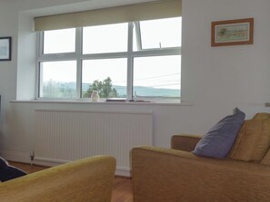 Fireplace - 1 bedroom accommodation in Ireby (Ireby)