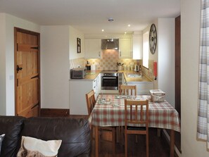 Interior - 2 bedroom accommodation in Irthington (Irthington)