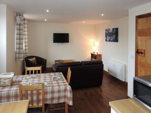 Fireplace - 2 bedroom accommodation in Irthington (Irthington)