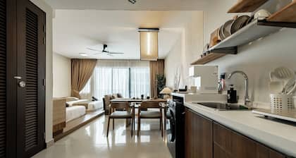 4Pax Studio 300m Walk to Setia City Mall