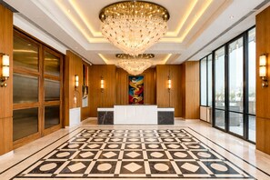 Lobby - Country Inn Dehradun (Dehradun)