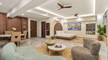 Executive Studio Suite, 1 Bedroom, Non Smoking, City View | In-room safe, laptop workspace, blackout drapes, iron/ironing board