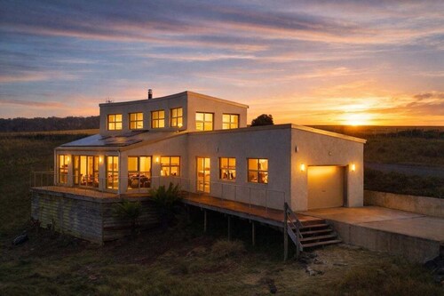 The Hemp House | Table Cape Ocean Views