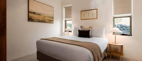3 bedrooms, iron/ironing board, WiFi