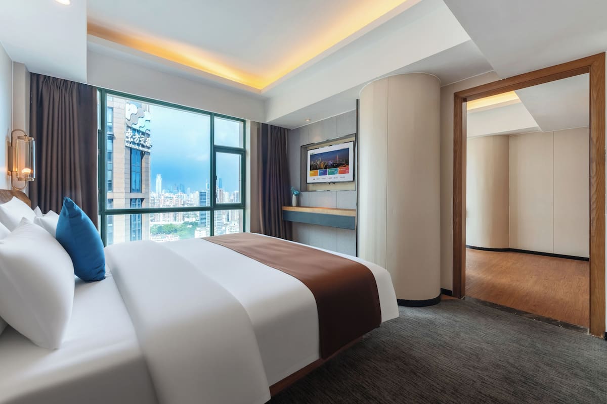 Family Suite, City View