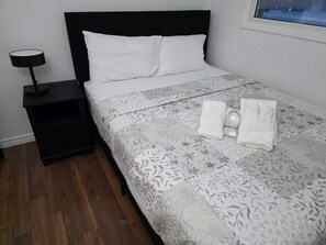3 bedrooms, iron/ironing board, WiFi, bed sheets - Peaceful 3-bedroom house in Brandon (Brandon)