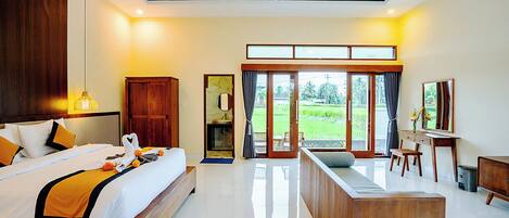 Suite with Garden View