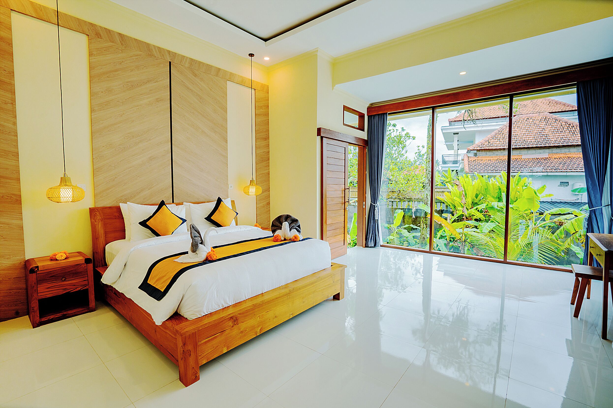 Suite with Garden View