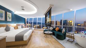 Premier Twin Room | Premium bedding, down comforters, free minibar, soundproofing